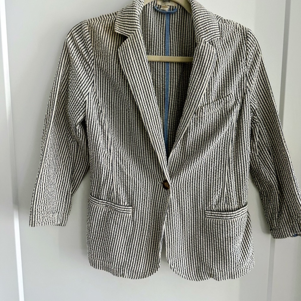 Lands' End Seersucker blue and White  Blazer - Picture 3 of 10